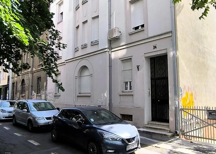 شقة Center 1 Queen Bed Sofa Additional Living Area